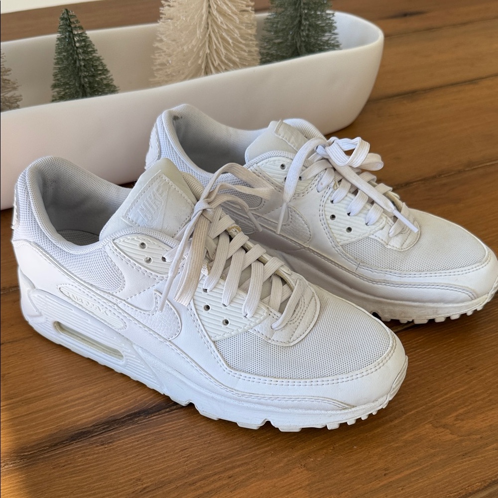 Nike Air Max 90 White Sneakers Women’s 9.5